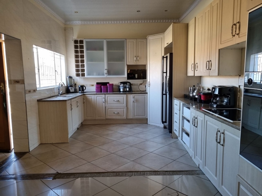 4 Bedroom Property for Sale in Fichardt Park Free State